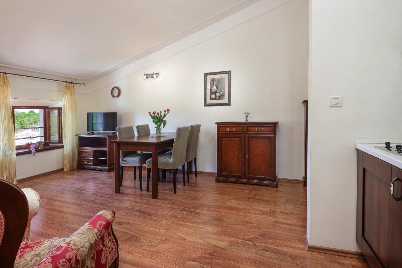 Casa Rustica Dva Baladura Apartments Kanfanar Exteriör bild
