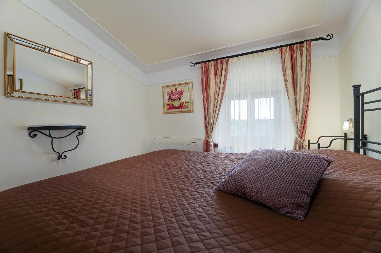 Casa Rustica Dva Baladura Apartments Kanfanar Exteriör bild