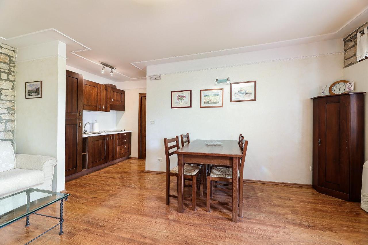 Casa Rustica Dva Baladura Apartments Kanfanar Exteriör bild